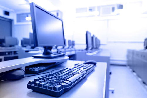 從龐然大物到掌上精靈 個(gè)人計(jì)算機(jī)發(fā)展的重要?dú)v程